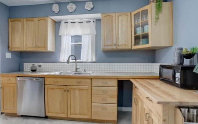 Building Photo - Picture-Perfect 3-Bedroom Charmer – AVAILABLE 5/8/2026