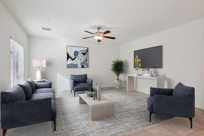 Building Photo - 10971 Meridian Flds Ave