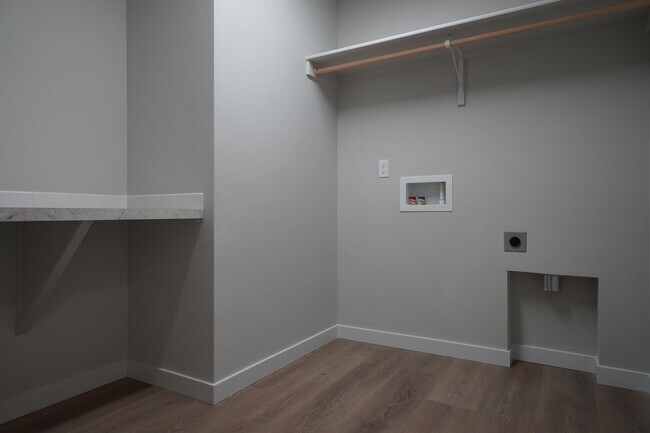 Building Photo - 5051 W Ladle Rapids St