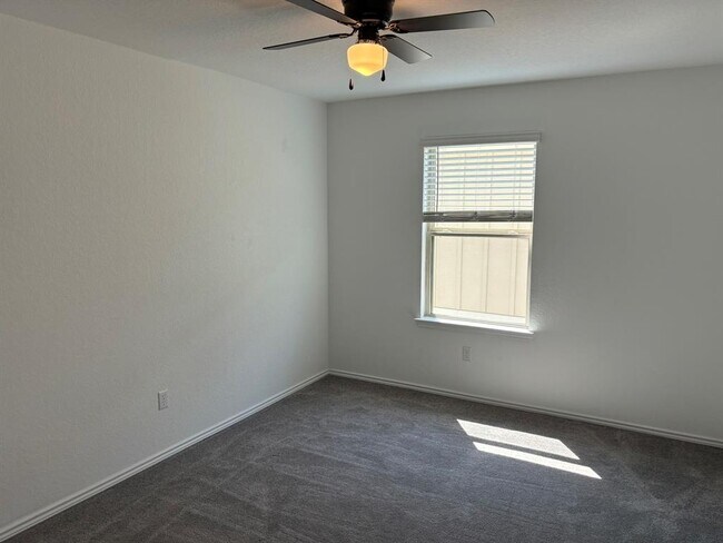 Building Photo - 108 Bennington Dr