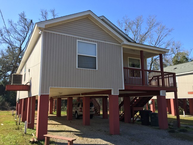 Building Photo - Pepper Cottages