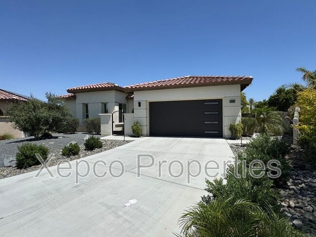 Building Photo - 74635 Tesla Dr