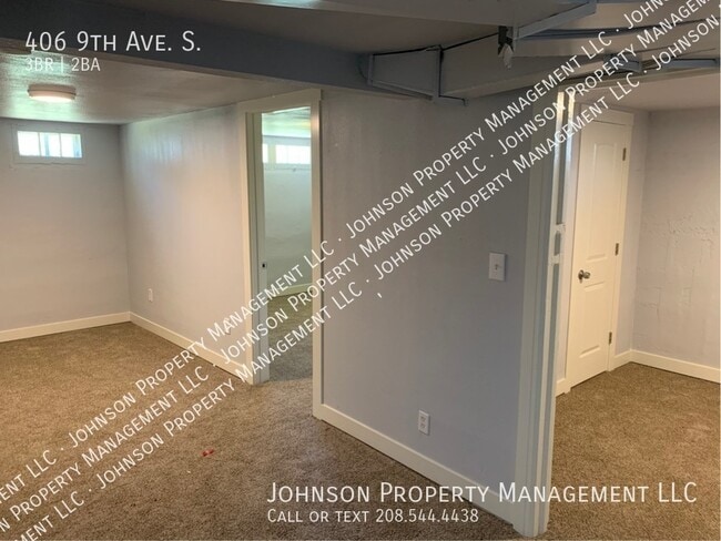 Building Photo - 406 9th Ave S
