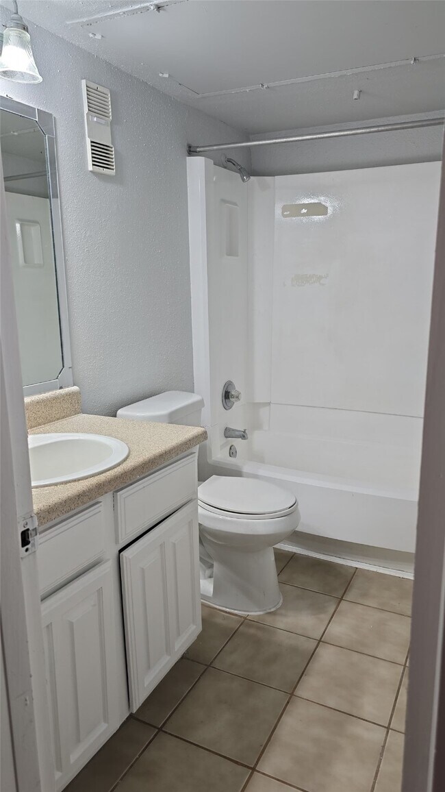 Building Photo - 4747 Allendale Rd