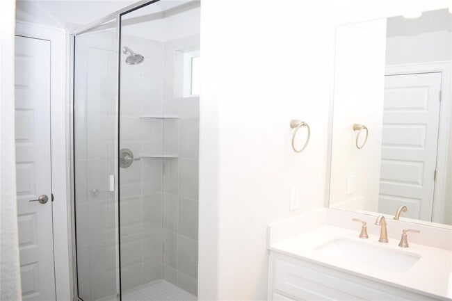 Building Photo - 2605 Sam Bass Rd