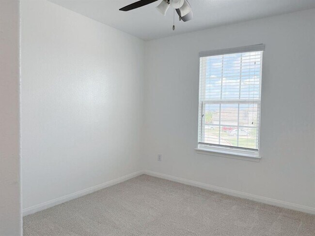 Building Photo - 3000 Cressler Ln