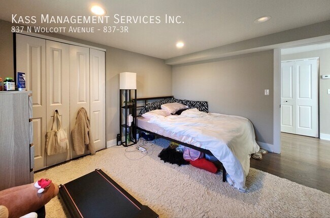 Building Photo - 837 N Wolcott Ave