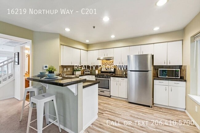 Building Photo - 16219 Northup Way