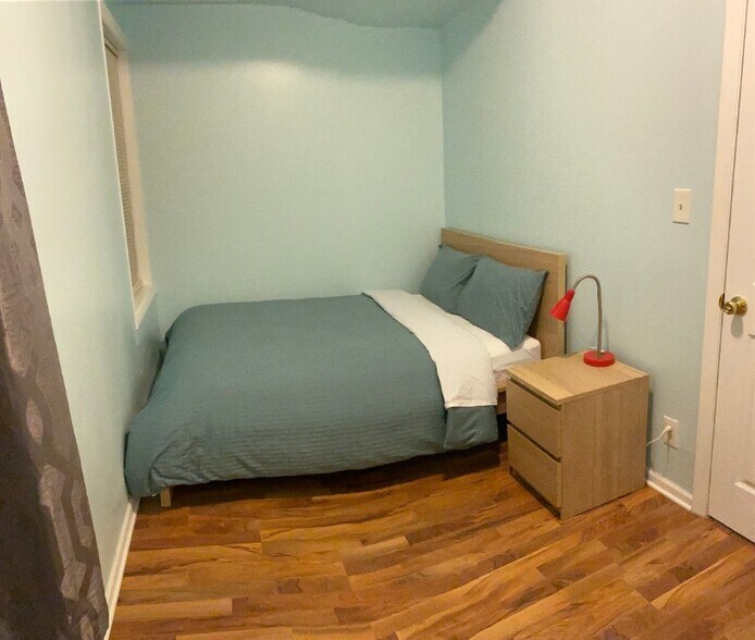 Building Photo - 3122 S Wallace St