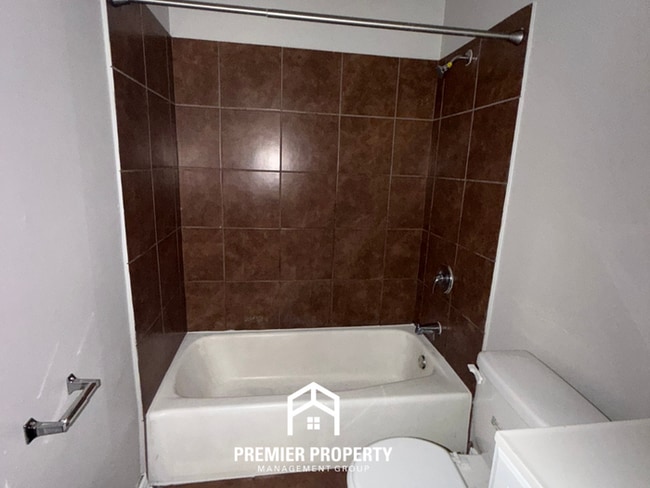 Building Photo - Bright 3BR Home in Raleigh | High Vaulted Ceilings & Large Fenced Backyard