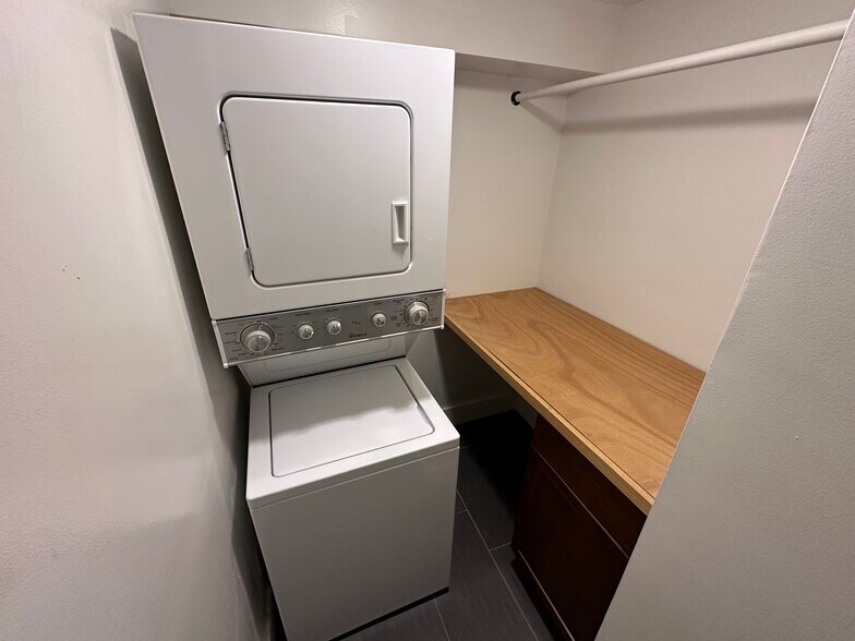 Building Photo - 40 Medford St