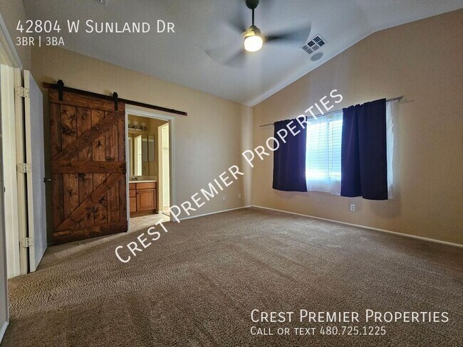 Building Photo - 42804 W Sunland Dr