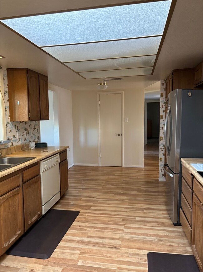 Building Photo - 982 Leisure World