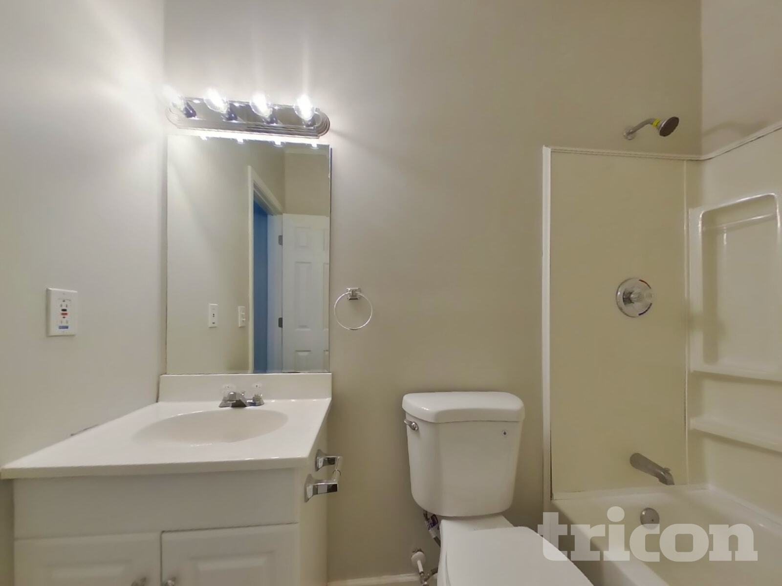 Building Photo - 2030 Township Dr