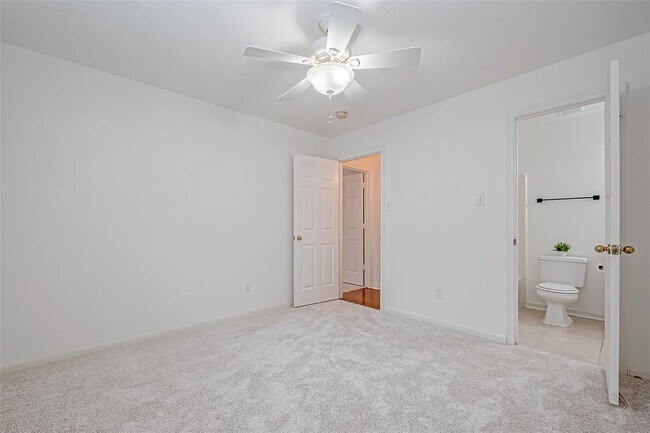 Building Photo - 3655 Heritage Colony Dr