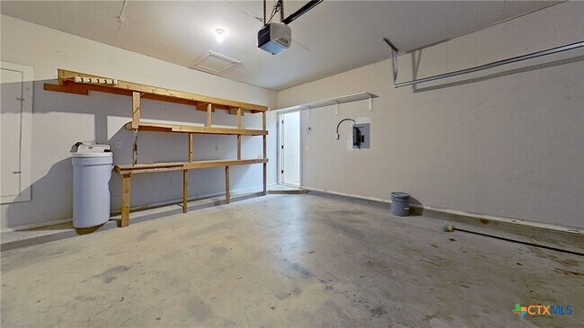 Building Photo - 124 Hyltin St