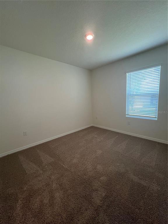 Building Photo - 190 Amberwood Way