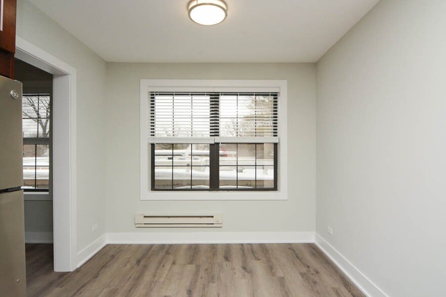 Building Photo - 730 St Johns Ave