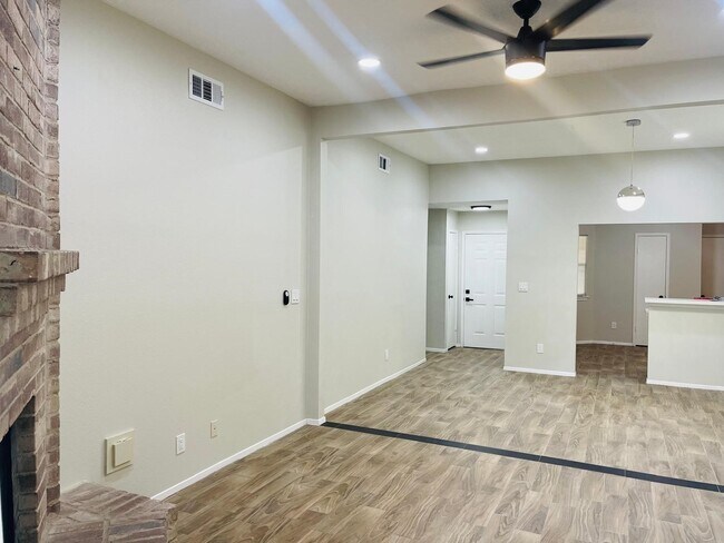 Building Photo - 20814 Park Bridge Dr