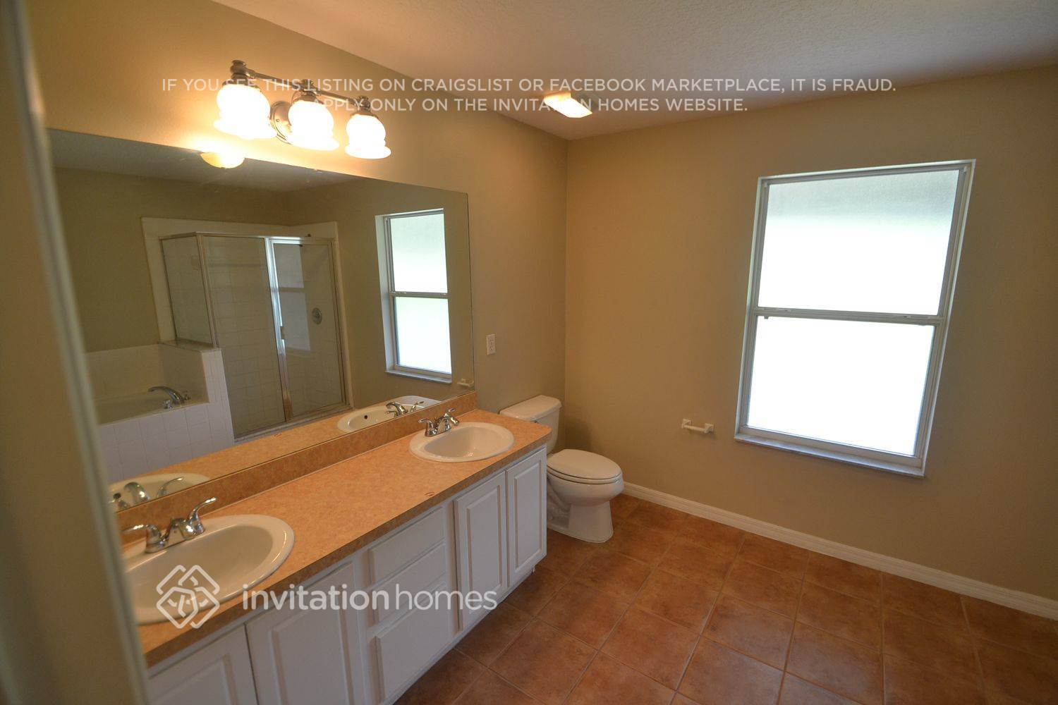 Building Photo - 830 Breezy Lake Way