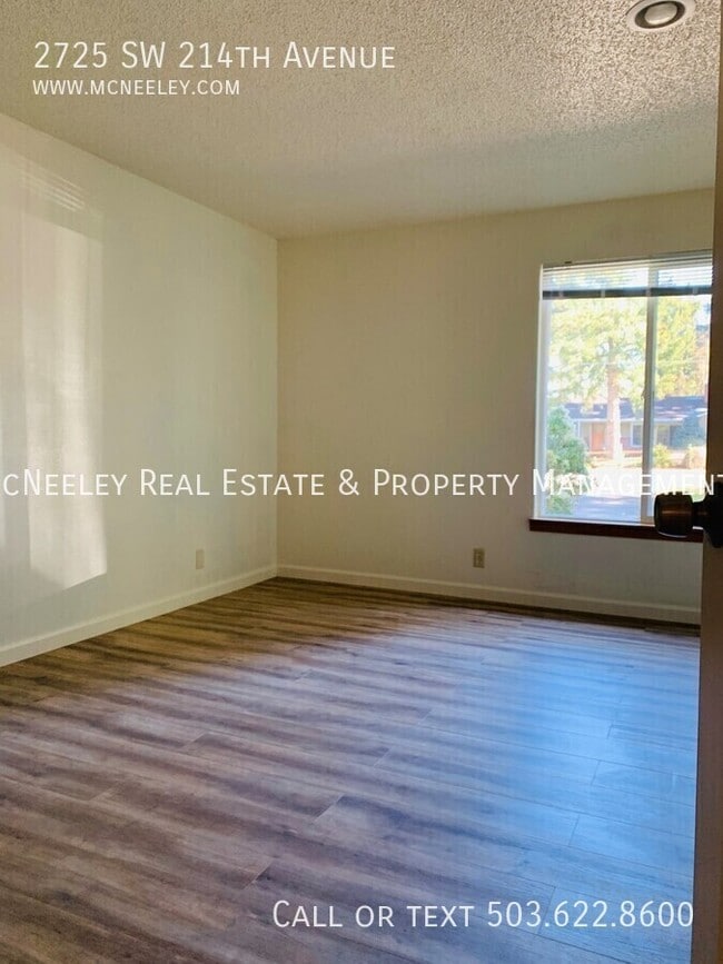 Building Photo - 2725 SW 214th Ave