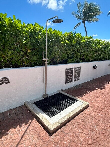 Beach / Pool Shower - 5415 Collins Ave