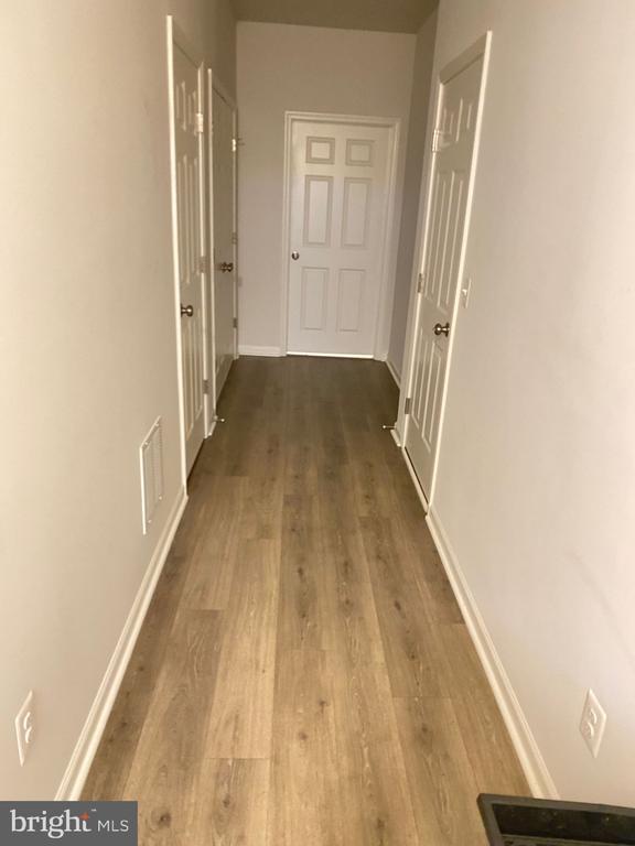 Building Photo - 235 Crofton Ct