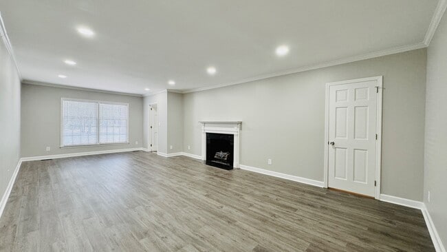 Building Photo - 815 W Palmetto St