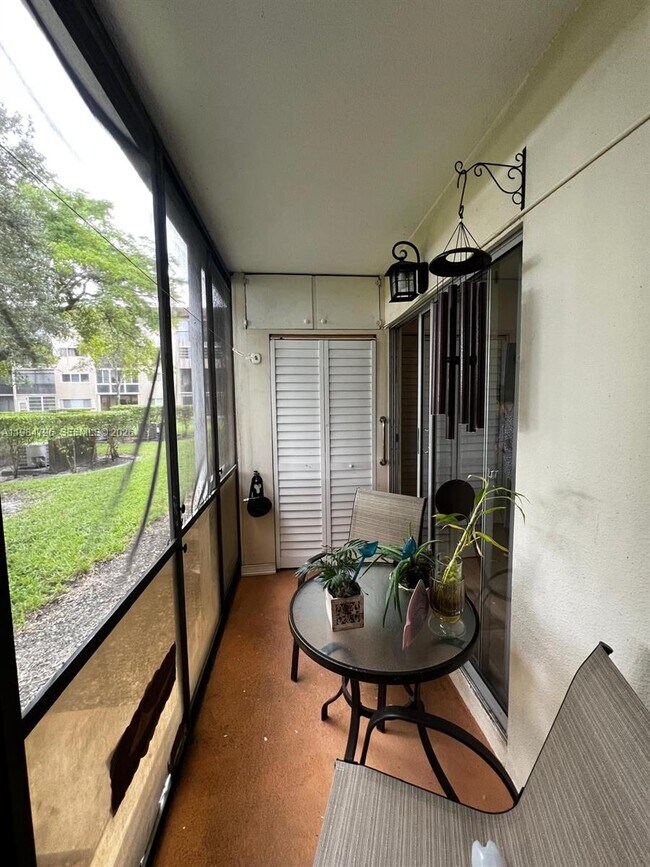 Building Photo - 1551 SW 135th Terrace