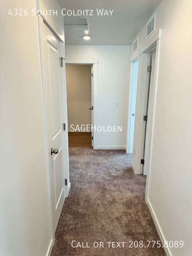 Building Photo - 4326 S Colditz Wy