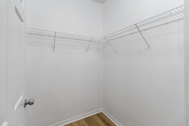 Building Photo - 3599 Conroy Rd