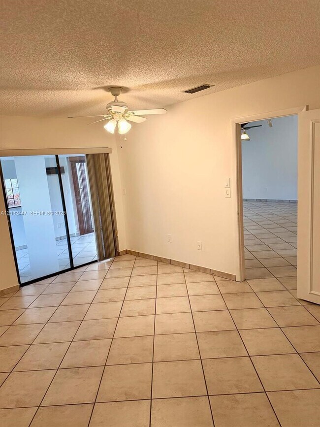 Building Photo - 9119 SW 129th Ln