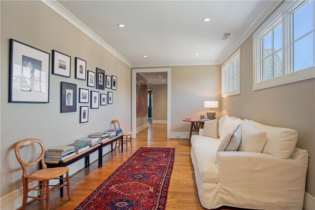Building Photo - 840 Kenry Ct NE