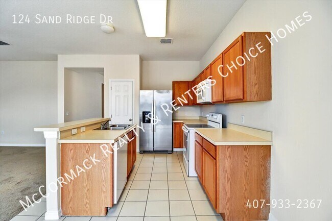 Building Photo - 124 Sand Ridge Dr