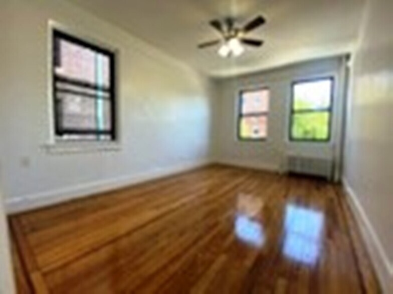 Building Photo - 150 West End Ave