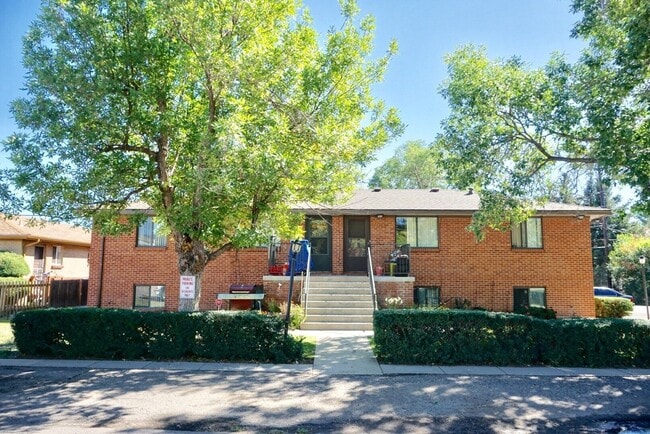 Building Photo - 1402 Hoyt St