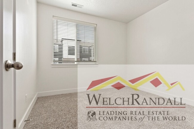 Building Photo - Stylish Vineyard Condo – 3 Beds, 2 Baths, ...