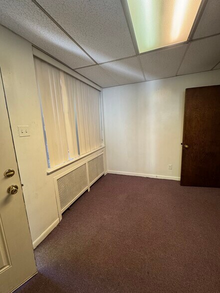 Building Photo - 151 N Hanover St