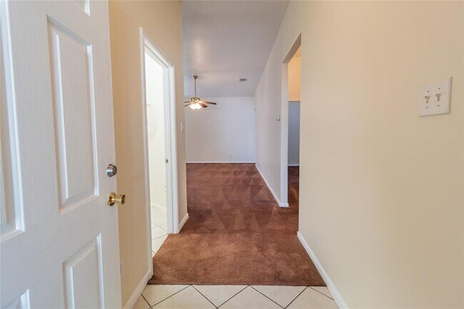 Building Photo - 17115 Sperry Landing Dr