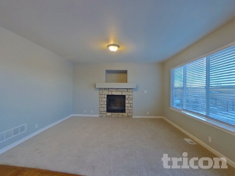 Building Photo - 12254 Pine Valley Cir