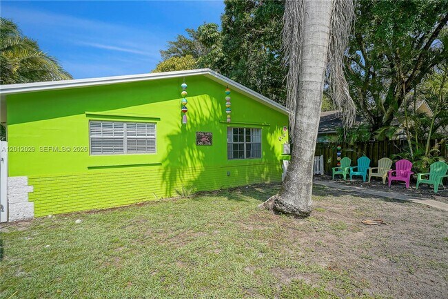 Building Photo - 619 SW 13th Ave