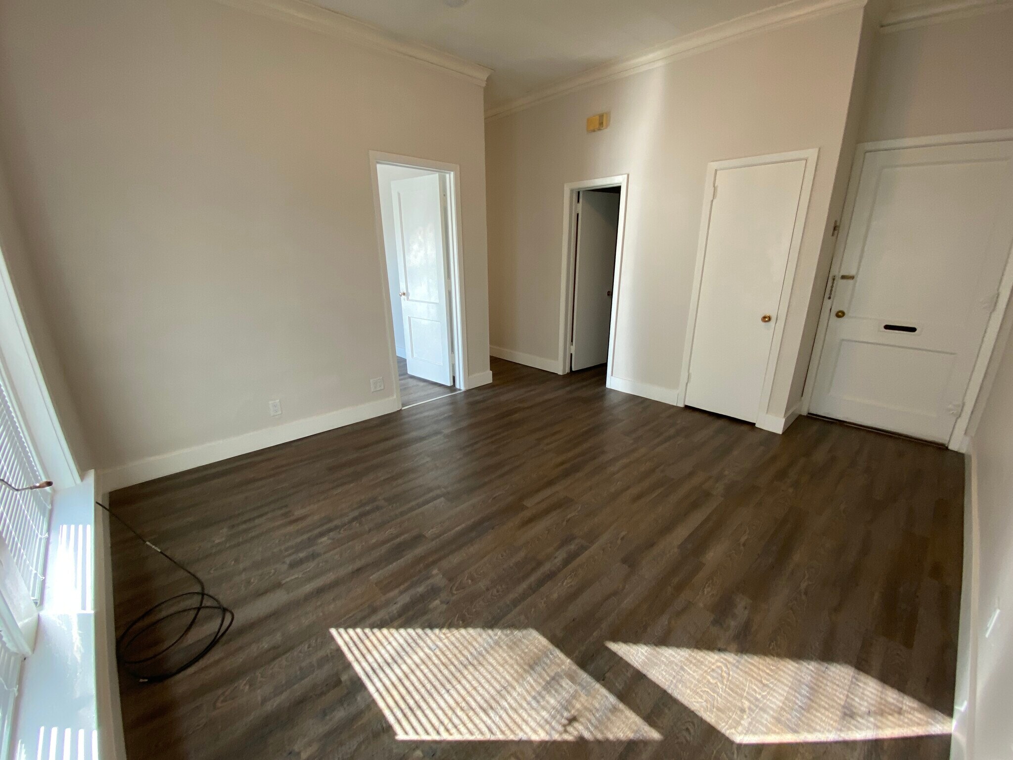 Building Photo - 200 N Main St