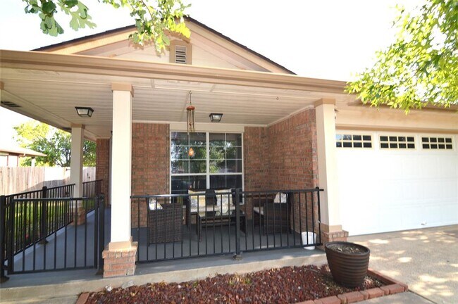 Building Photo - 2140 Pearson Way
