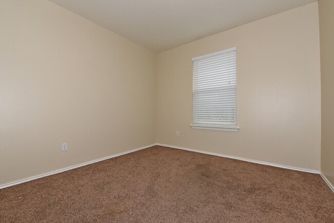 Building Photo - FRESHLY PAINTED  | ONE STORY  |  OPEN CONCEPT  |  GREAT LOCATION: 1604 & SHAENFIELD