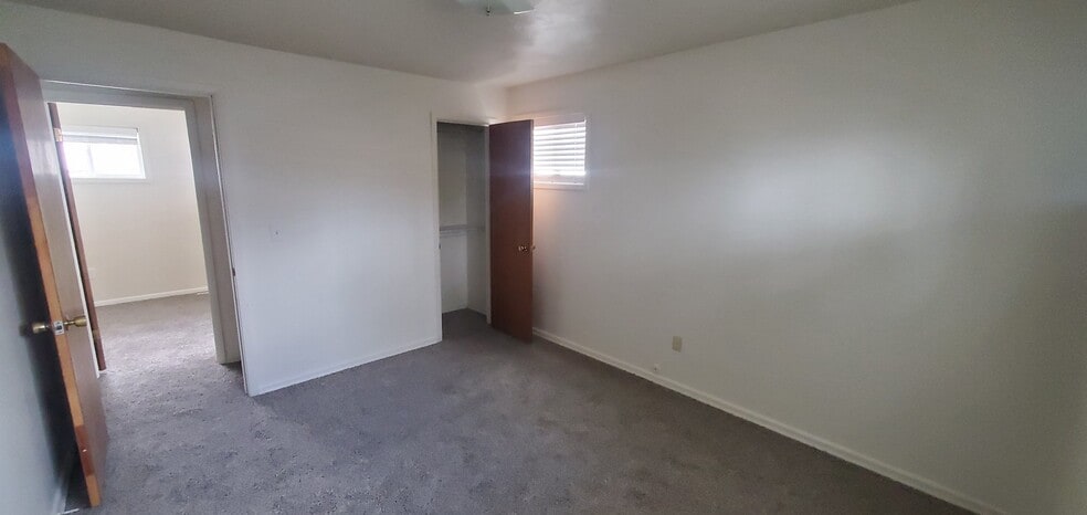 Building Photo - 4217 N Burns Rd