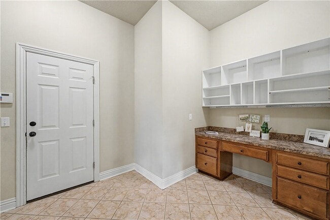 Building Photo - 3503 SW Baybridge Cove