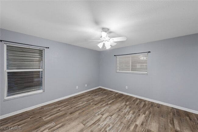 Building Photo - 841 SE 8th Terrace