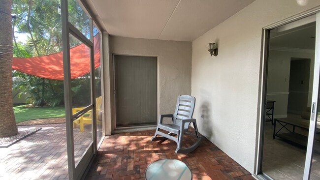 Building Photo - Charming 2/2 Seasonal Rental in Sarasota – Minutes from the Beach! Private Courtyard Included!!