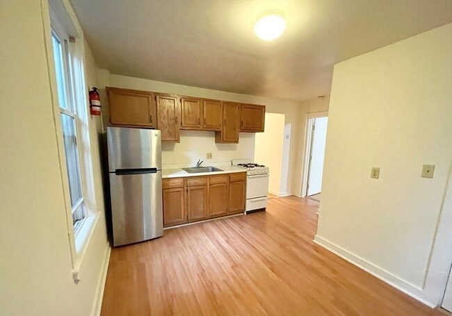 Building Photo - 1574 Tremont St