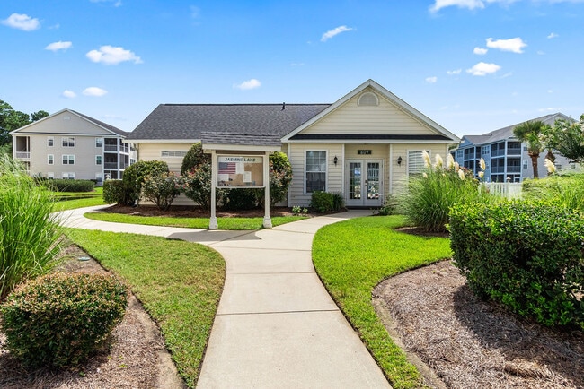 Building Photo - Woodmoor Condo